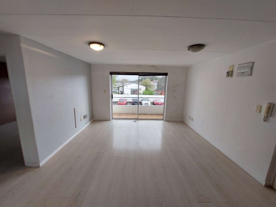 To Let 2 Bedroom Property for Rent in Lansdowne Western Cape
